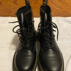 Never Worn Doc Martens Mens Black Air 